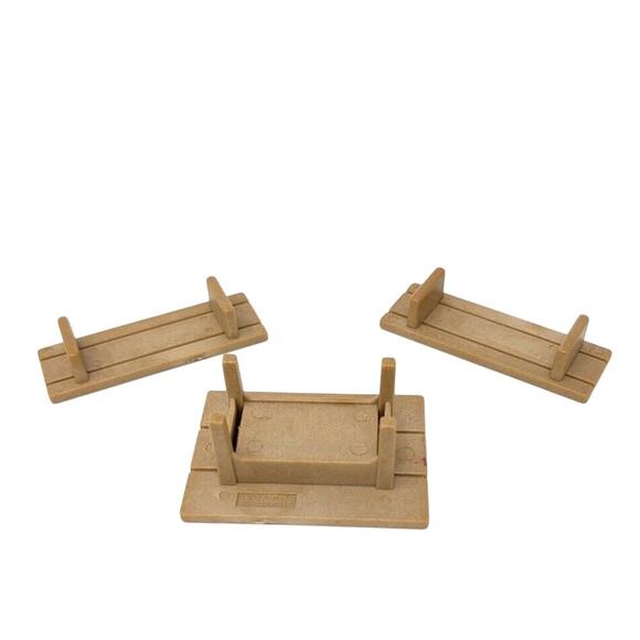 Sylvanian Families Calico Critters Furniture Lot Chairs Barbecue Picnic Table - Picture 3 of 4